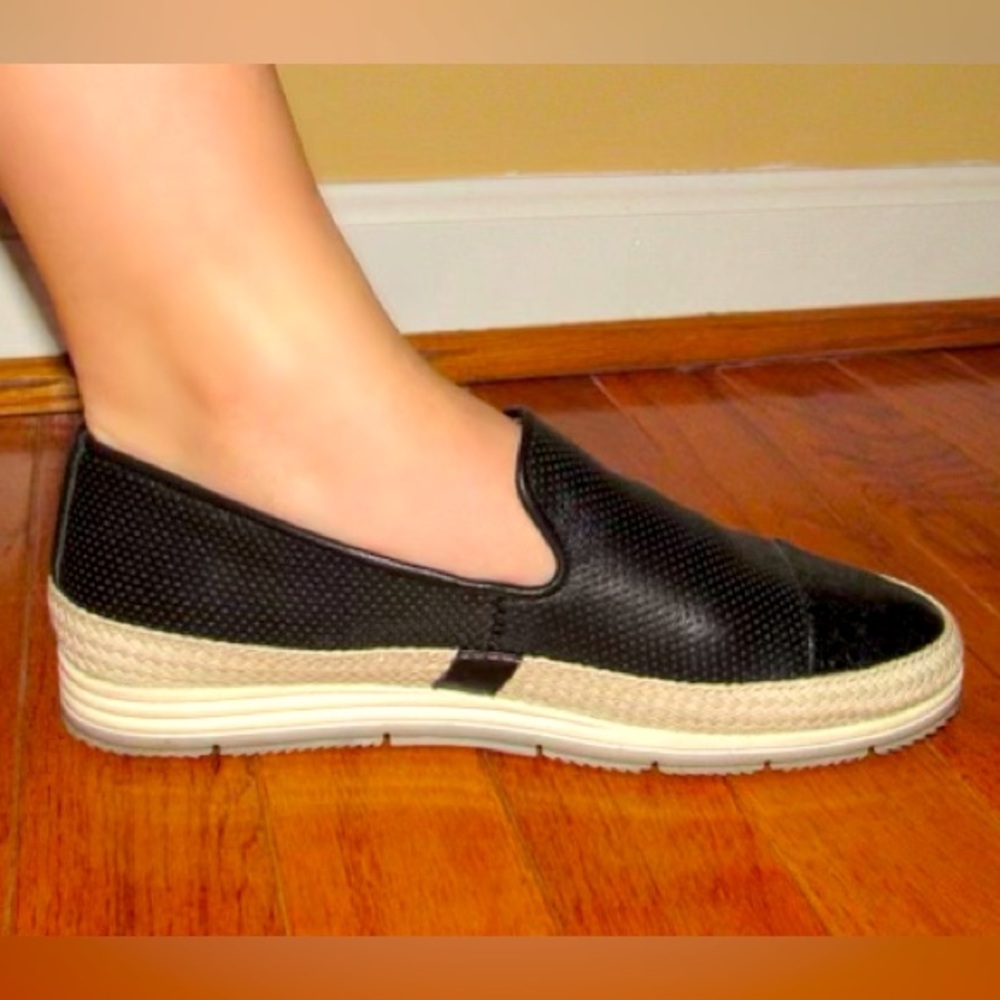 Vaneli Sport shoe